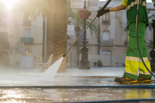 Best Gas Station Cleaning  in Clinton, IL