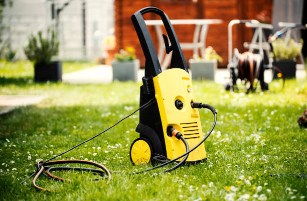 Best Playground Equipment Cleaning  in Clinton, IL